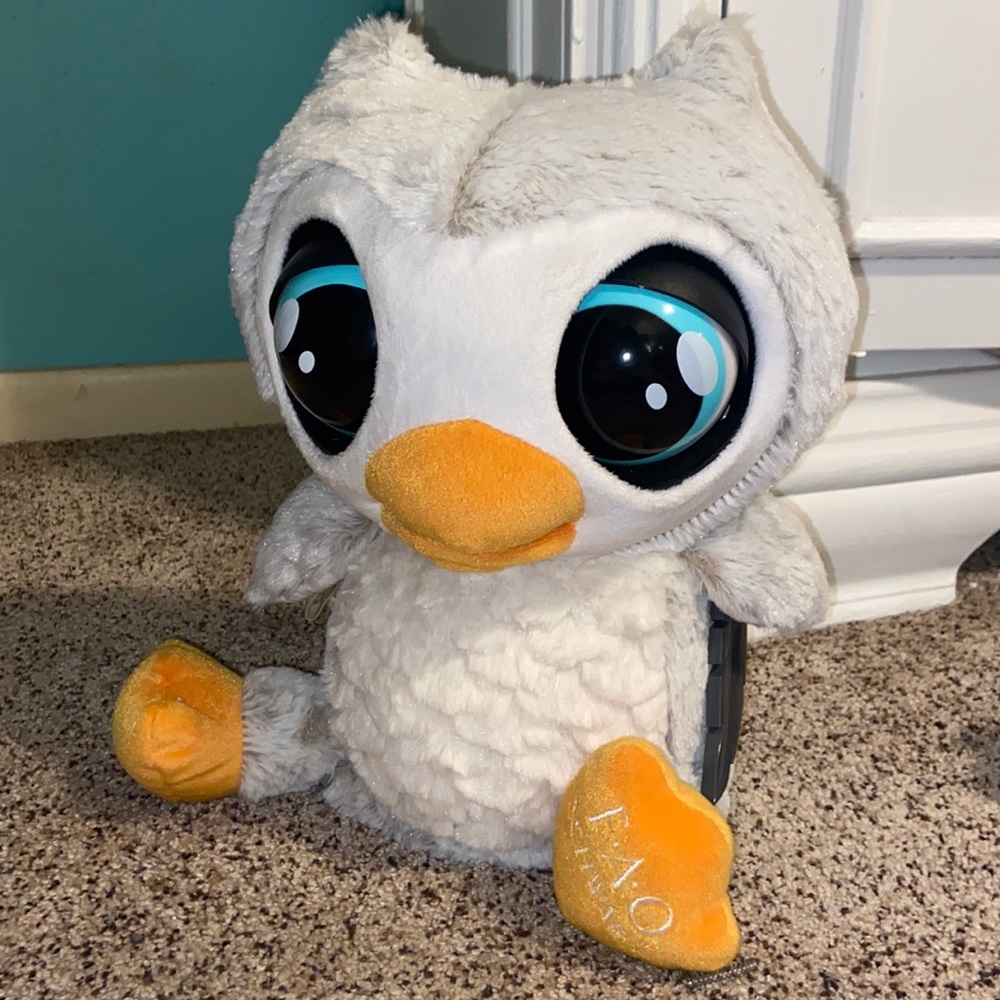 Kids owl toy